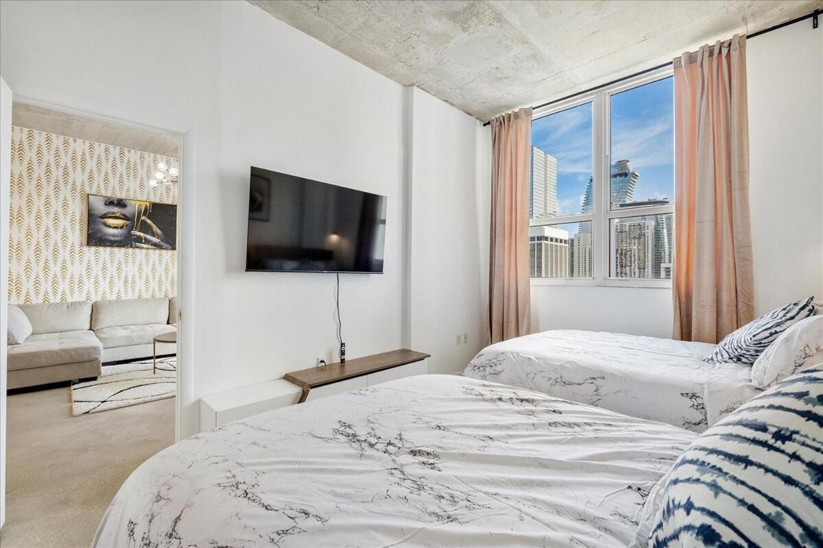Lux Penthouse Loft - Free Parking - Bay Views Appartement